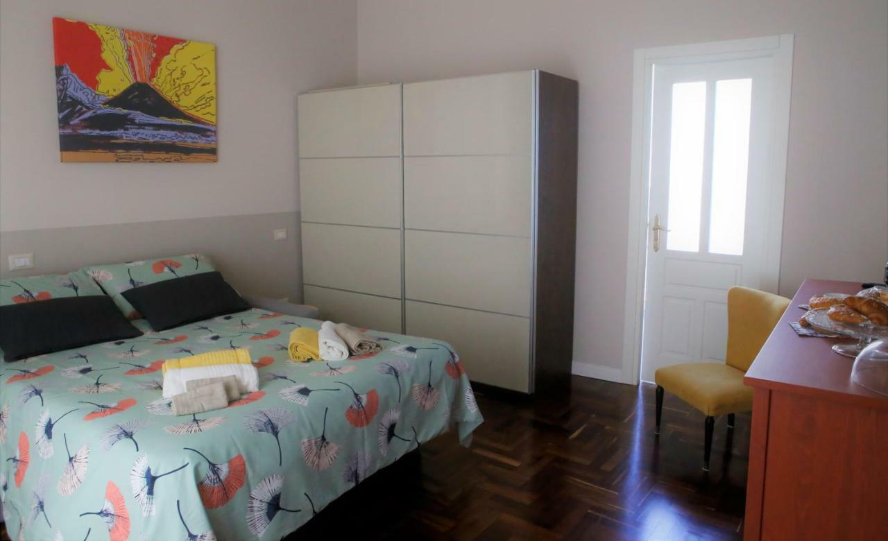 Beb Binario39 Bed & Breakfast Naples Exterior photo
